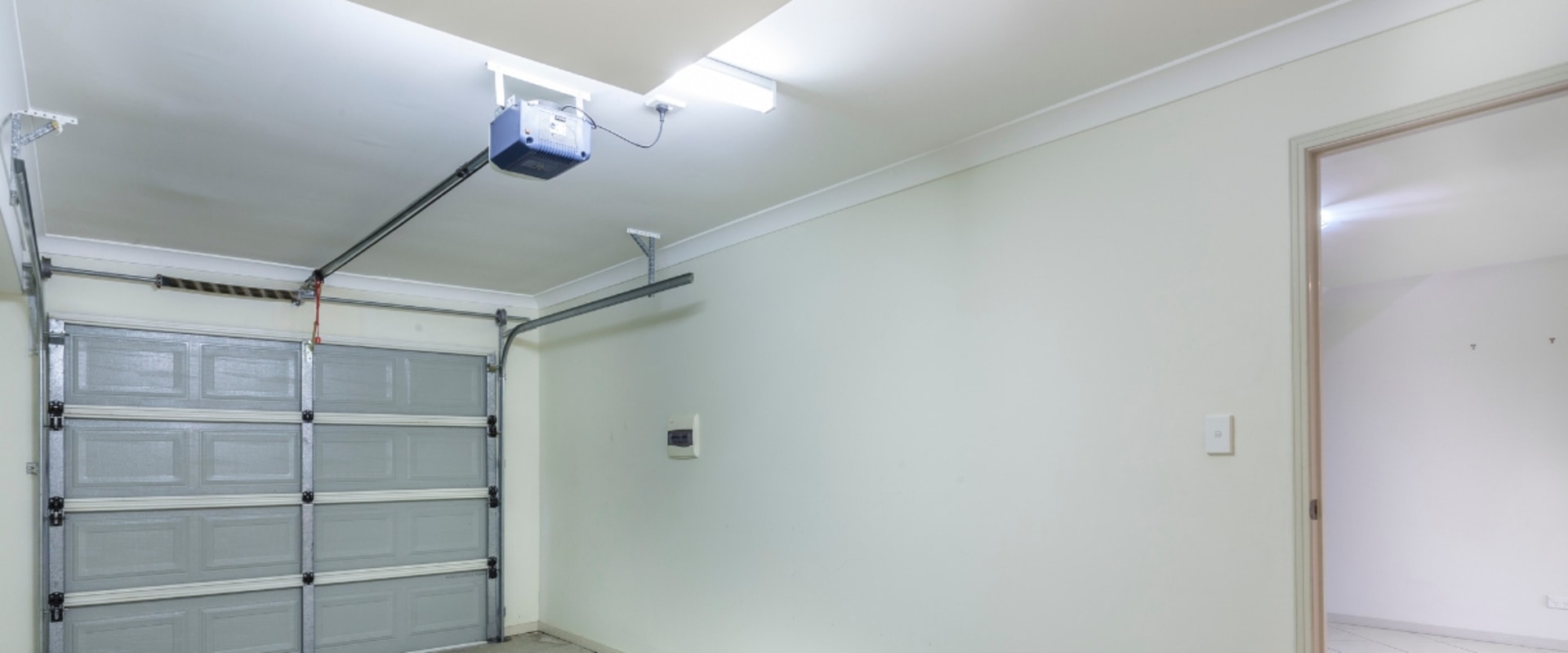 Explore Wi-Fi Enabled Garage Door Openers: Smart Home Solution